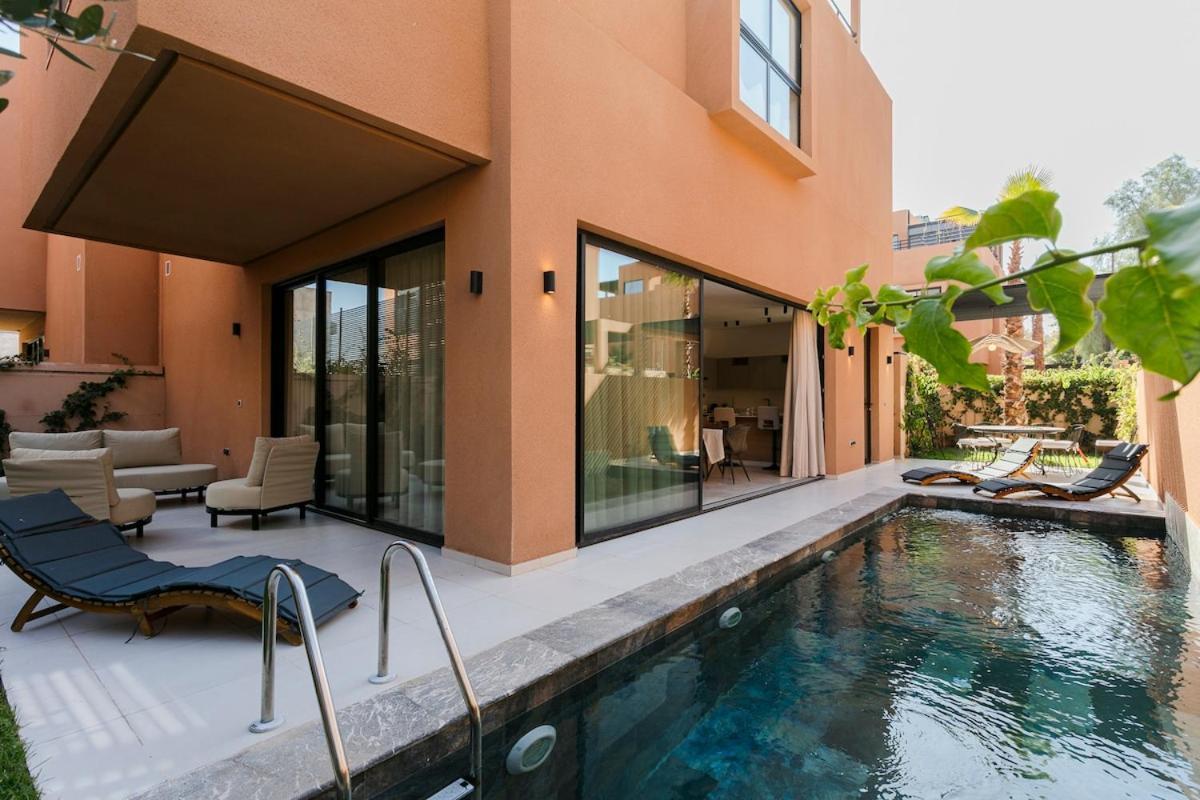Beautiful 4 Bedroom Rooftop Pool Appartamento *